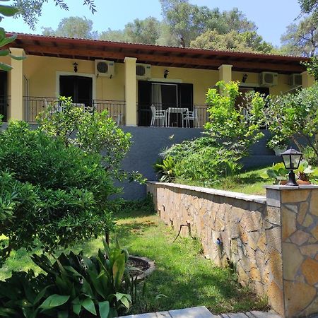 Villa Eleni - Studios Лиападес Екстериор снимка